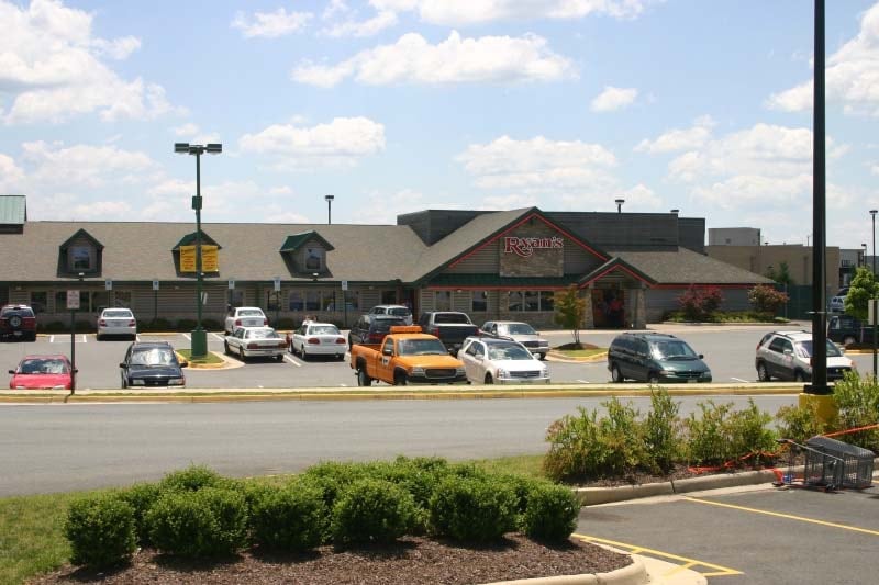 Primary Photo Of 1780 Carl D. Silver Pky, Fredericksburg Restaurant For Lease