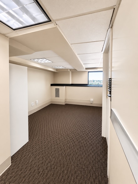 More Photos Of 1 E Chase St, Baltimore Apartments For Sale