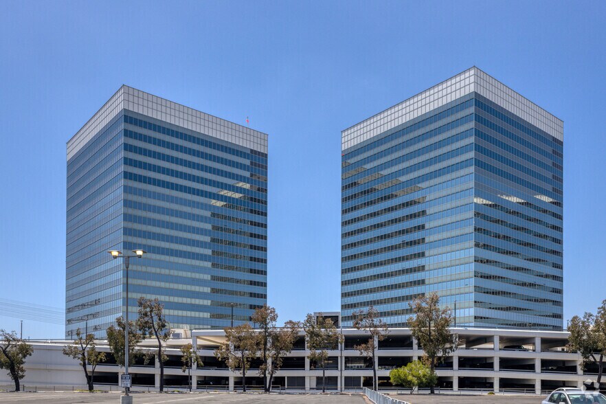 More Photos Of 200 N Pacific Coast Hwy, El Segundo Office For Lease