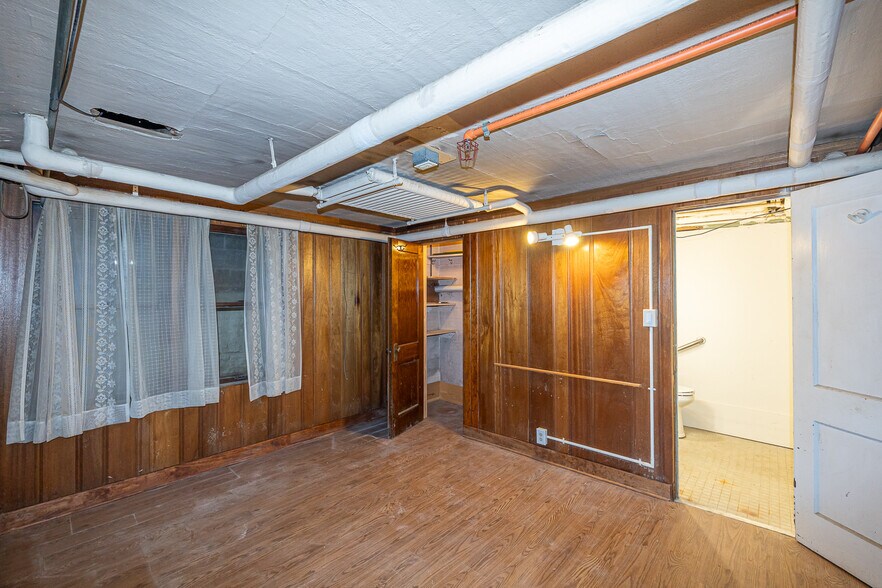 More Photos Of 10000 Granger Rd, Cleveland Assisted Living For Sale