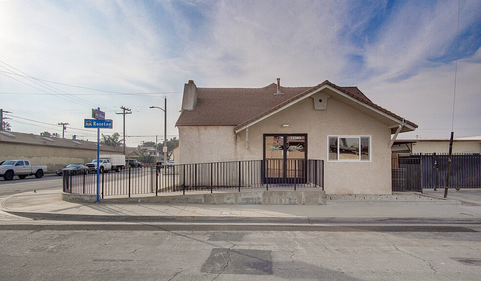 More Photos Of 17303 Roseton Ave, Artesia Warehouse For Lease