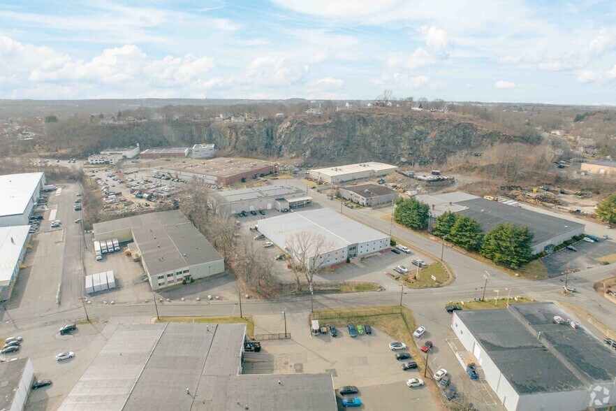 More Photos Of 66 Holton St, Woburn Manufacturing For Lease