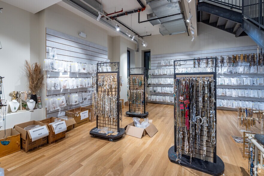 More Photos Of 391 Broadway, New York Multifamily For Sale