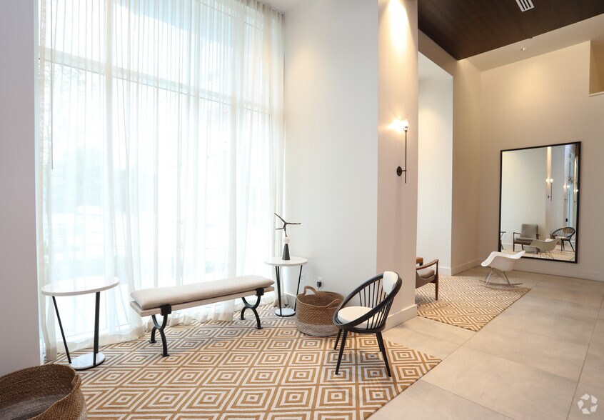 More Photos Of 11830 Sunrise Valley Dr, Reston Apartments For Lease