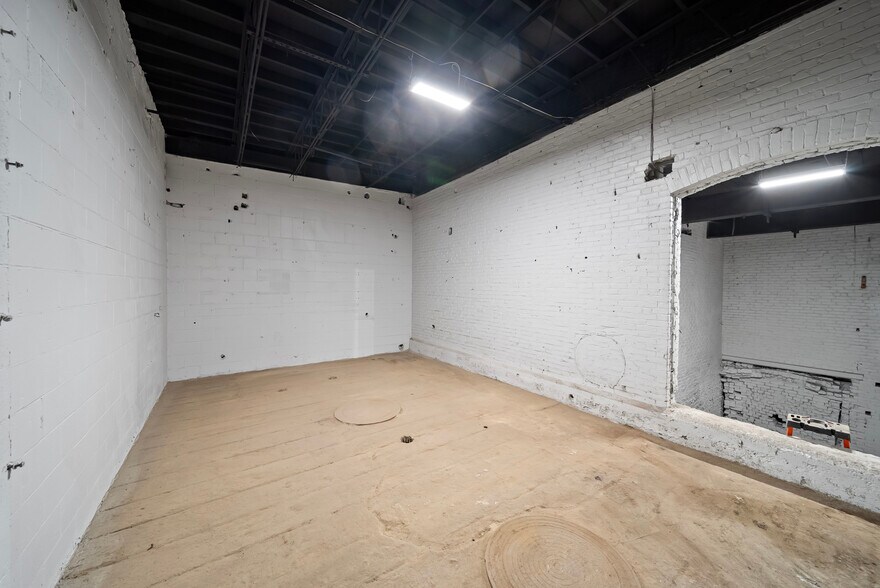 More Photos Of 174 N Main St, Franklin Light Manufacturing For Sale