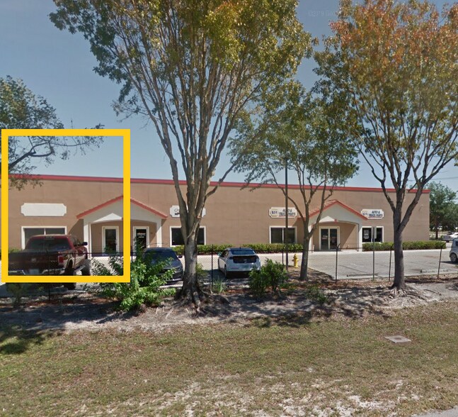 More Photos Of 300 Leonard Blvd, Lehigh Acres Warehouse For Sale