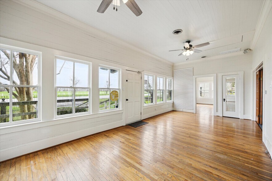 More Photos Of 35119 FM 1093, Simonton Office For Sale