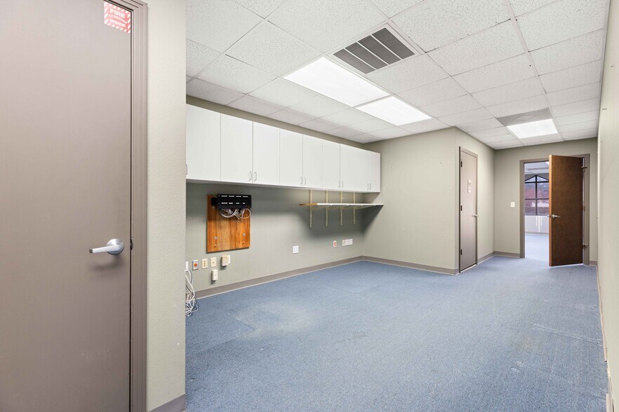 More Photos Of 549 N Egret Bay Blvd, League City Medical For Lease