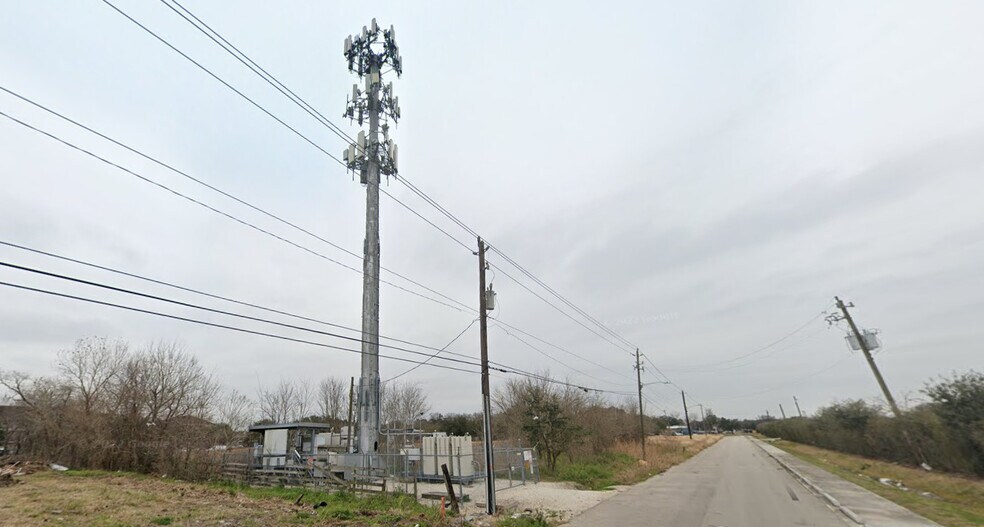 More Photos Of 0 Easthaven Blvd, Houston Land For Sale
