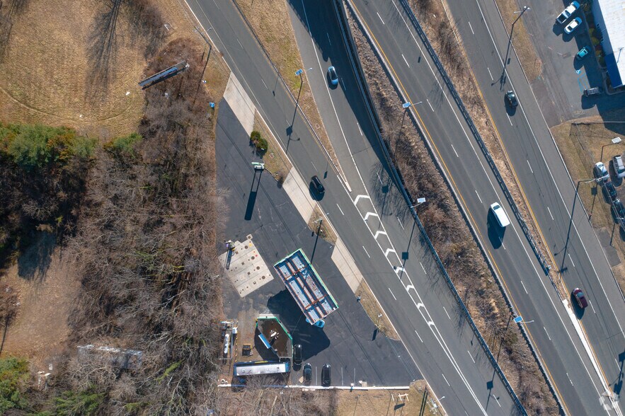 More Photos Of 231 US-206, Bordentown Service Station For Sale