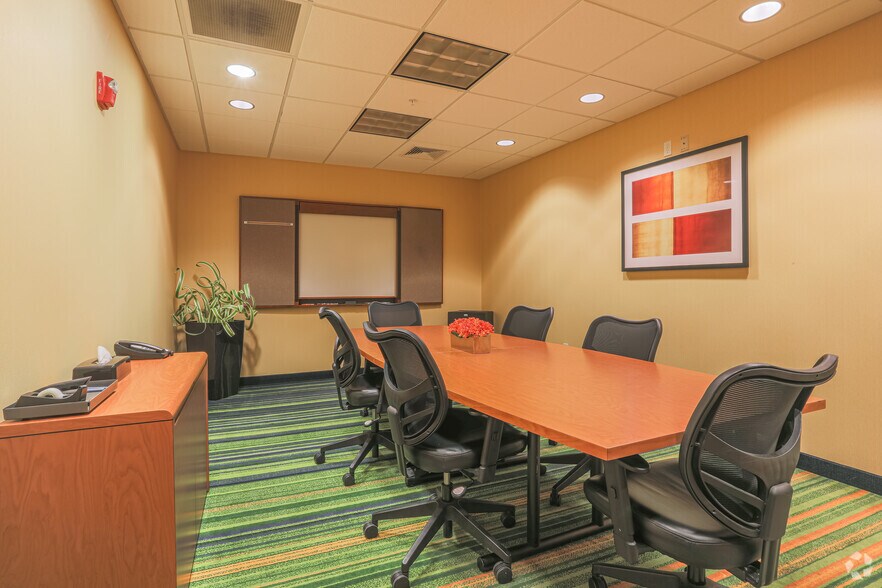 More Photos Of 1520 Mount Garfield Rd, Norton Shores Hotel For Sale