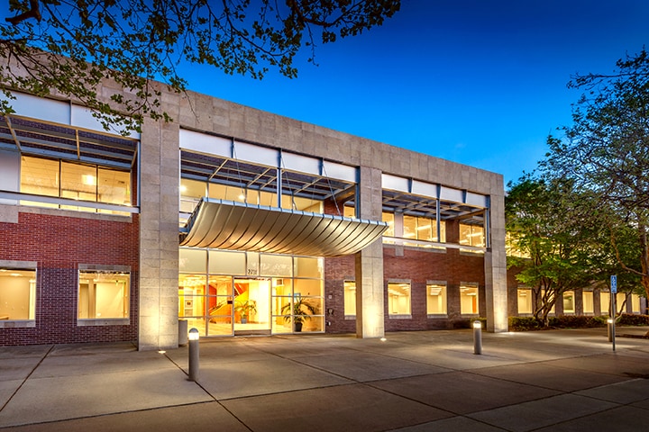 More Photos Of 2730 Gateway Oaks Dr, Sacramento Office For Lease