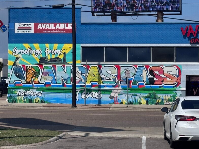 More Photos Of 361 S Commercial St, Aransas Pass Freestanding For Lease