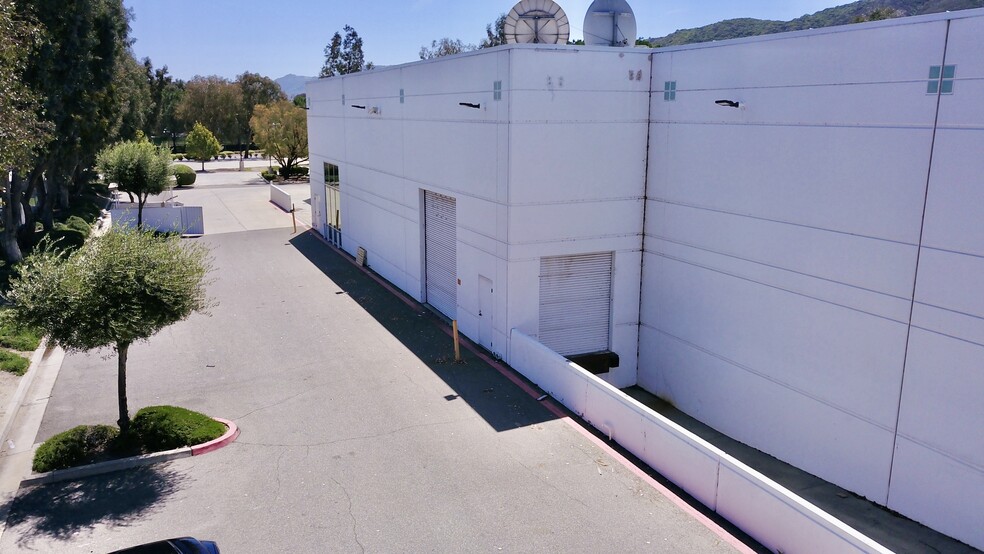 More Photos Of 43455 Business Park Dr, Temecula Research And Development For Sale