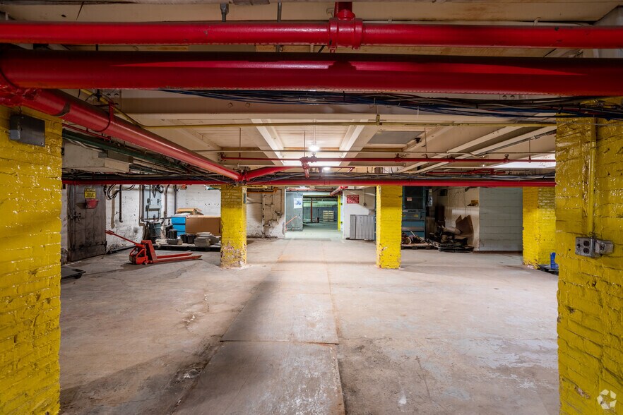 More Photos Of 221 Oriskany St E, Utica Office For Lease