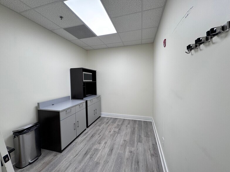 More Photos Of 655 10th St, Cedartown Warehouse For Sale