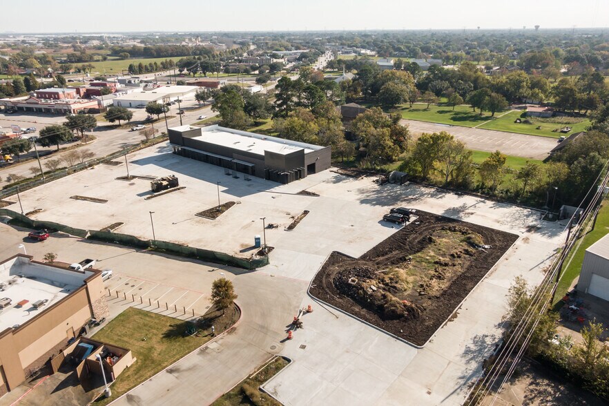 More Photos Of 2903 S Main St, Stafford Storefront For Lease