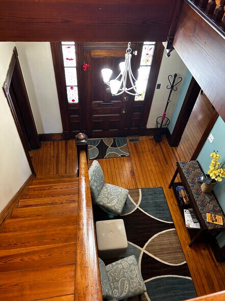 More Photos Of 609 S Main St, Culpeper Office Residential For Sale