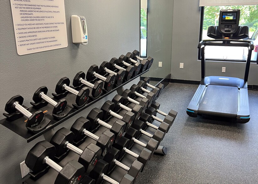 More Photos Of 1510 US Highway 59 South Loop, Livingston Hotel For Sale
