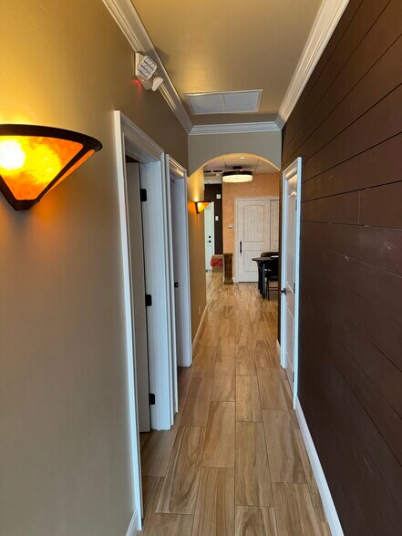 More Photos Of 3045 N Federal Hwy, 42, Fort Lauderdale Storefront Retail Office For Sale