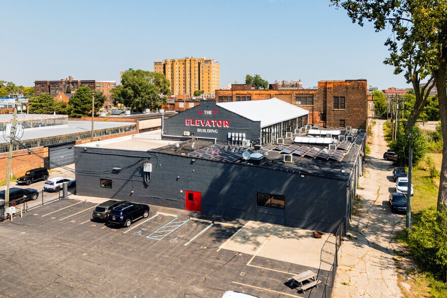 More Photos Of 1938 Franklin St, Detroit Loft Creative Space For Lease