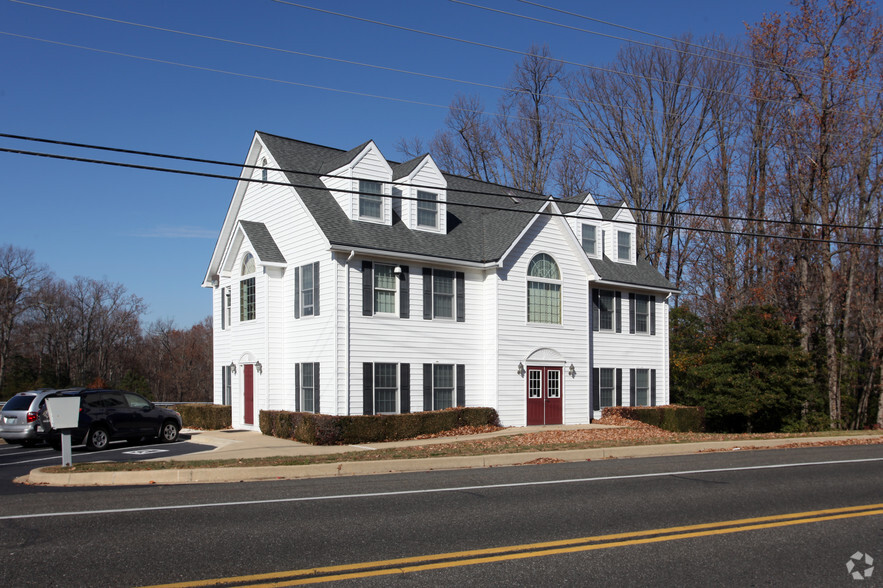 Primary Photo Of 12865 Hg Trueman Rd, Lusby Medical For Sale