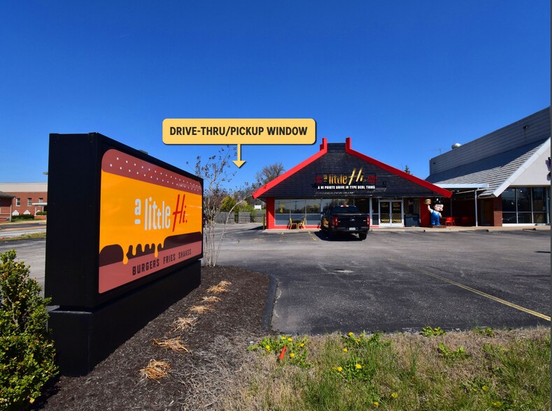 More Photos Of 15069 Manchester Rd, Ballwin Restaurant For Lease