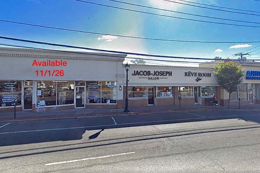 More Photos Of 176-182 Merrick Rd, Lynbrook Storefront Retail Residential For Lease