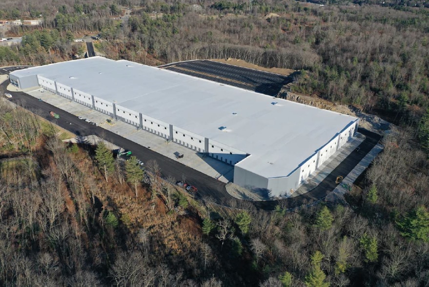 More Photos Of 80 Pine Hill Dr, Boylston Distribution For Lease