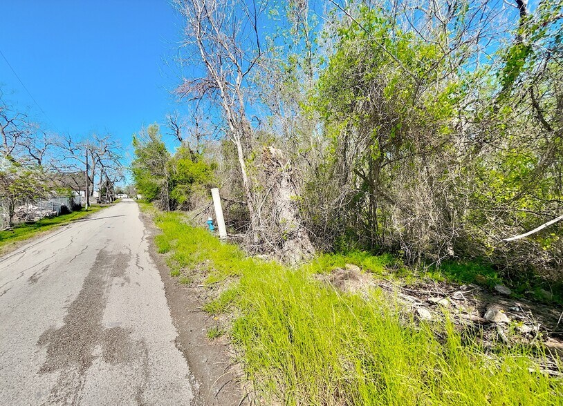 Primary Photo Of 16514 Denver Miller rd, Sugar Land Land For Sale