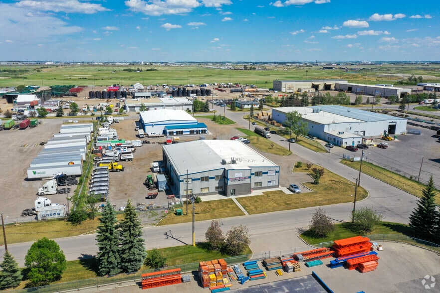 More Photos Of 5520 53rd Ave SE, Calgary Warehouse For Lease