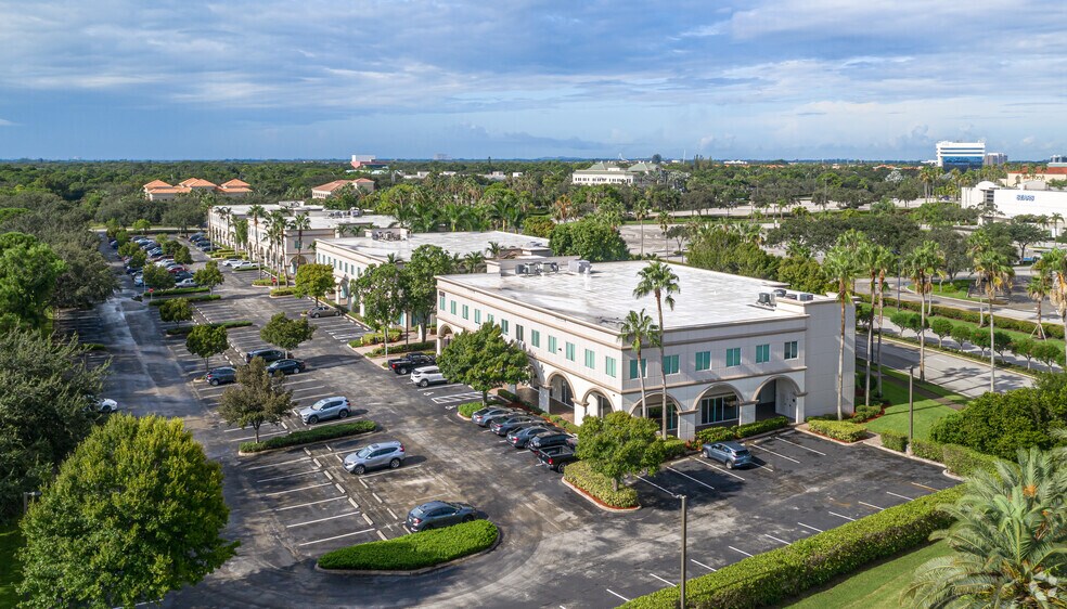 More Photos Of 11641 Kew Gardens Ave, Palm Beach Gardens Medical For Lease