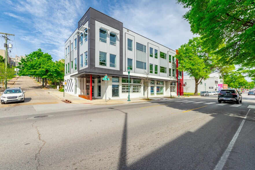 More Photos Of 401 E Martin Luther King Blvd, Chattanooga Restaurant For Lease