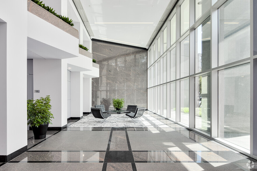 More Photos Of 13755 Sunrise Valley Dr, Herndon Office For Lease