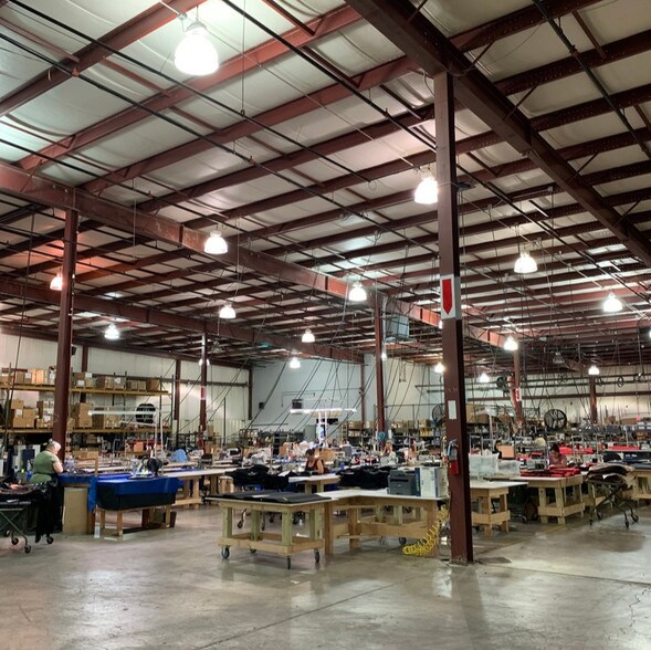Primary Photo Of 1414 Jacobson Dr, Waukegan Warehouse For Sale