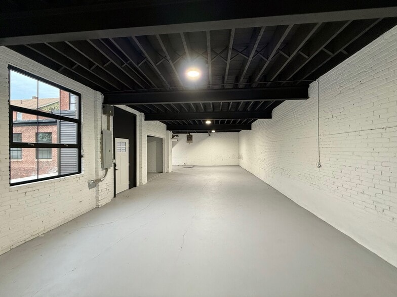More Photos Of 115 Belden St, New Britain Office For Lease