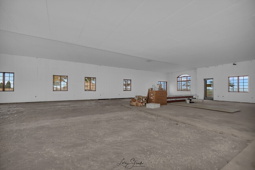More Photos Of 2825 W Division St, Manteno Medical For Sale