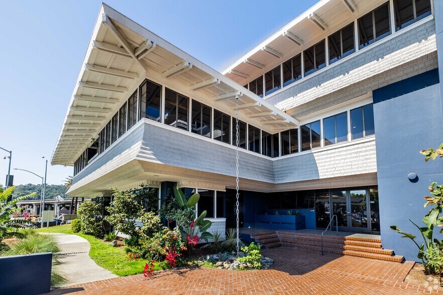 More Photos Of 851 Irwin St, San Rafael Office For Lease