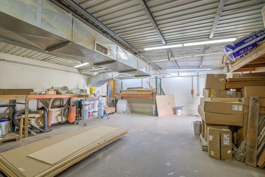 More Photos Of 2227 S Coconino Dr, Apache Junction Warehouse For Sale