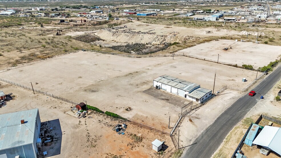 More Photos Of 3603 W 35th St, Odessa Industrial For Sale