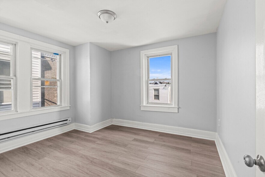 More Photos Of 129-131 E Roosevelt Blvd, Philadelphia Apartments For Sale