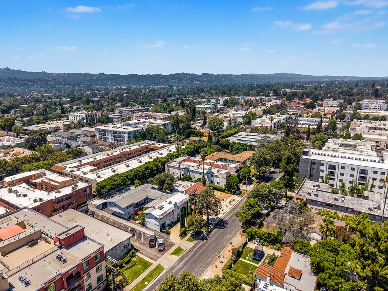 More Photos Of 11130 Huston St, North Hollywood Apartments For Sale