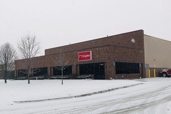 Primary Photo Of 36935 Metro Ct, Sterling Heights Manufacturing For Lease
