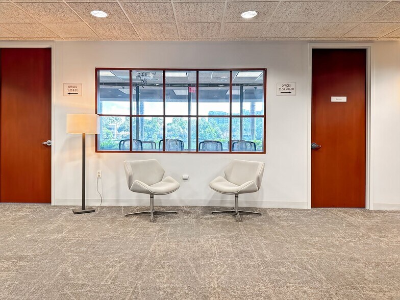 More Photos Of 8201 Peters Rd, Plantation Coworking Space