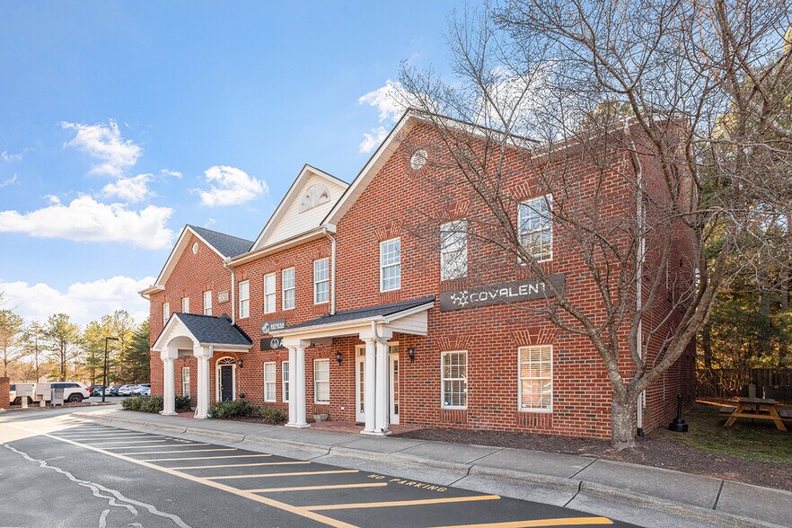 More Photos Of 6501 Creedmoor Rd, Raleigh Office Residential For Lease
