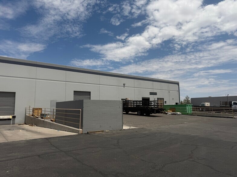 More Photos Of 6770 Bermuda Rd, Las Vegas Warehouse For Lease