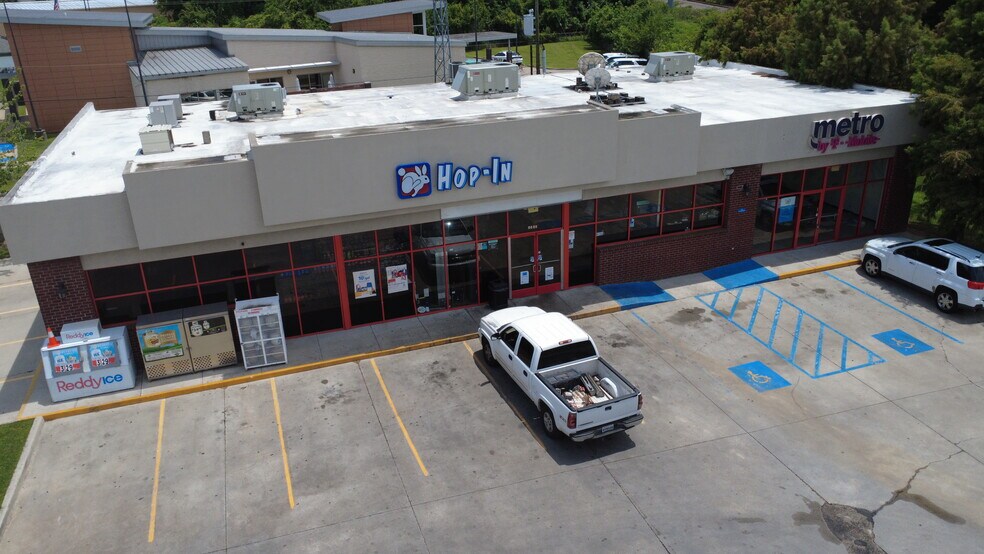 More Photos Of 8235 Scenic Hwy, Baton Rouge Convenience Store For Lease