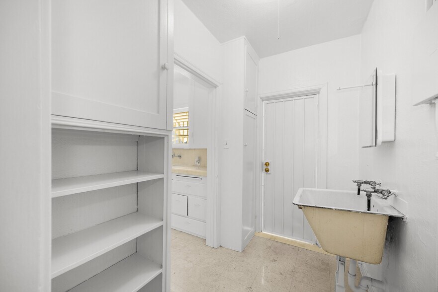More Photos Of 1721 S 9th St, Alhambra Apartments For Sale