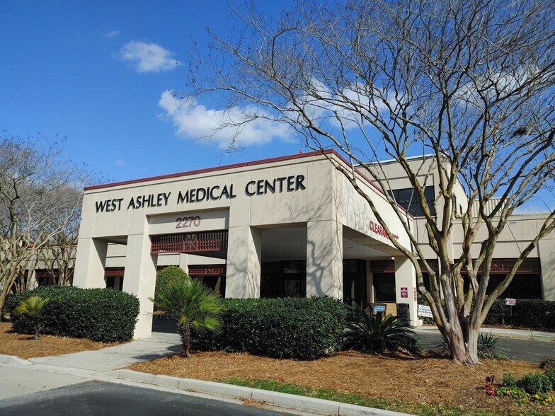 More Photos Of 2270 Ashley Crossing Dr, Charleston Medical For Lease