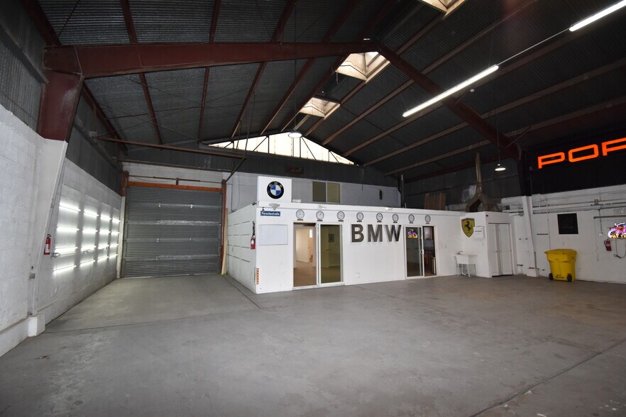 More Photos Of 1804 Texas Ave, El Paso Freestanding For Lease